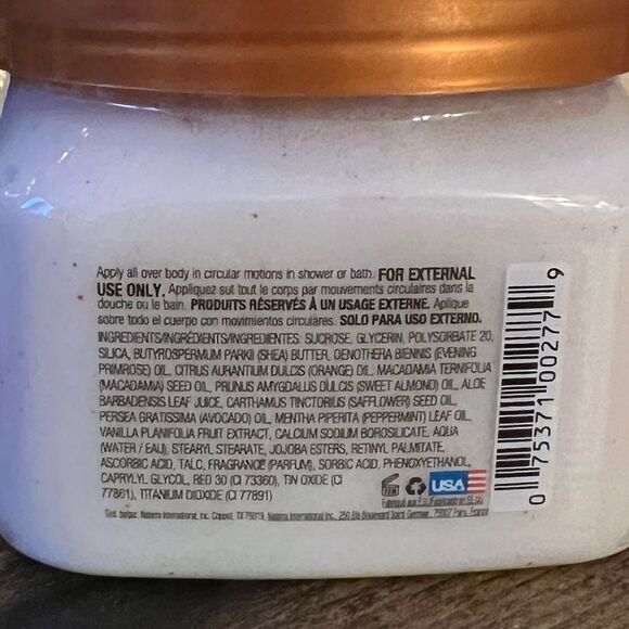 Tree Hut CANDY CANE Shea Sugar Body Scrub - Picture 3 of 4
